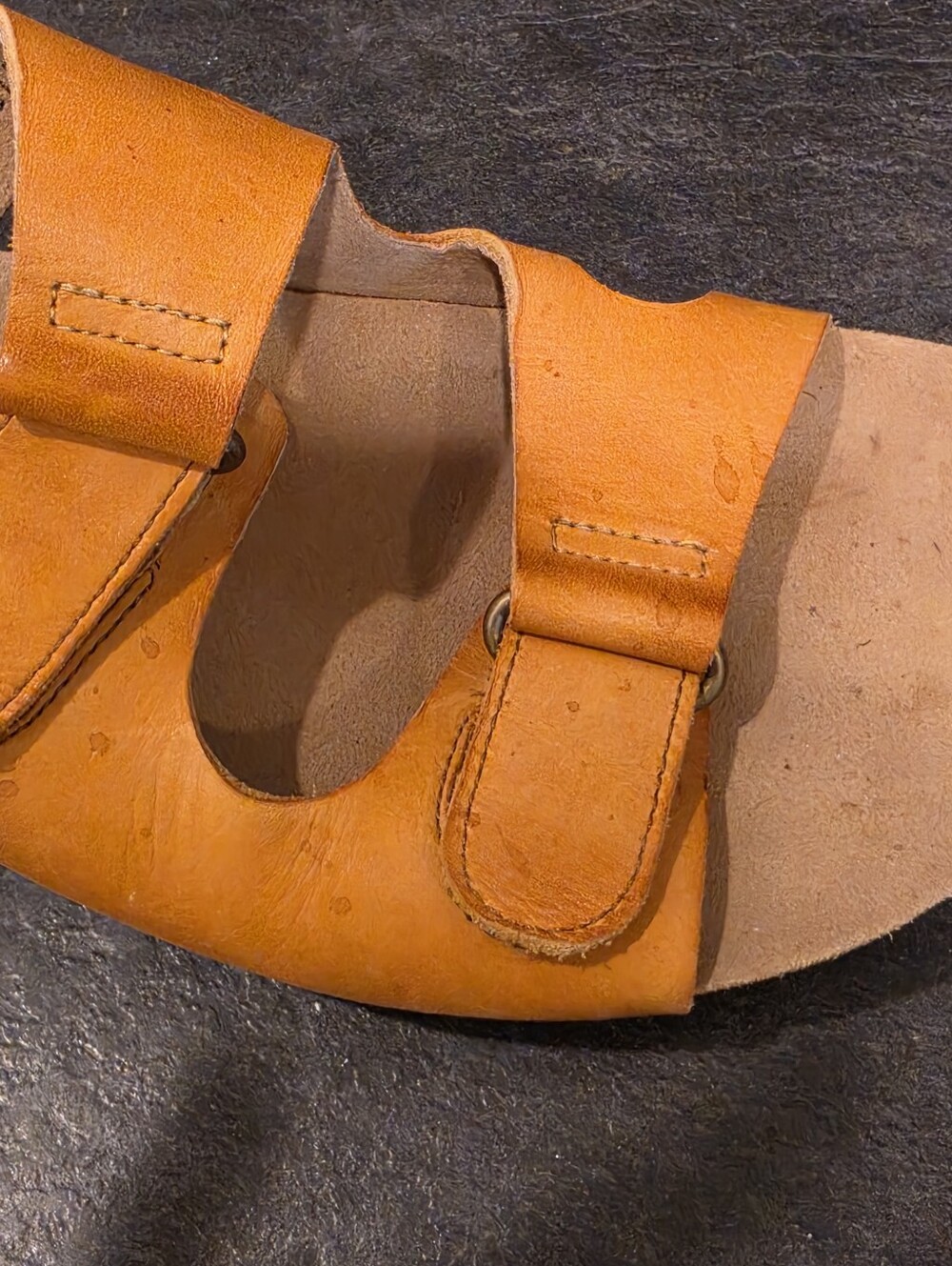 SAS Women’s Size 9 Tan Leather Dual-Strap Slide Sandals - Picture 7 of 7
